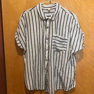 Striped blue and white Beach t-shirt